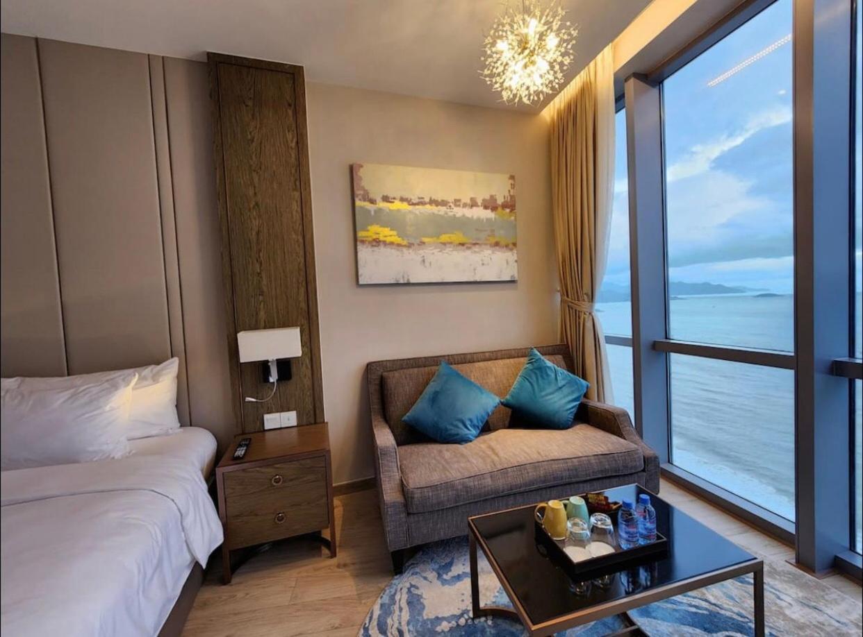 Panorama Oceanfront Suite 나트랑 외부 사진