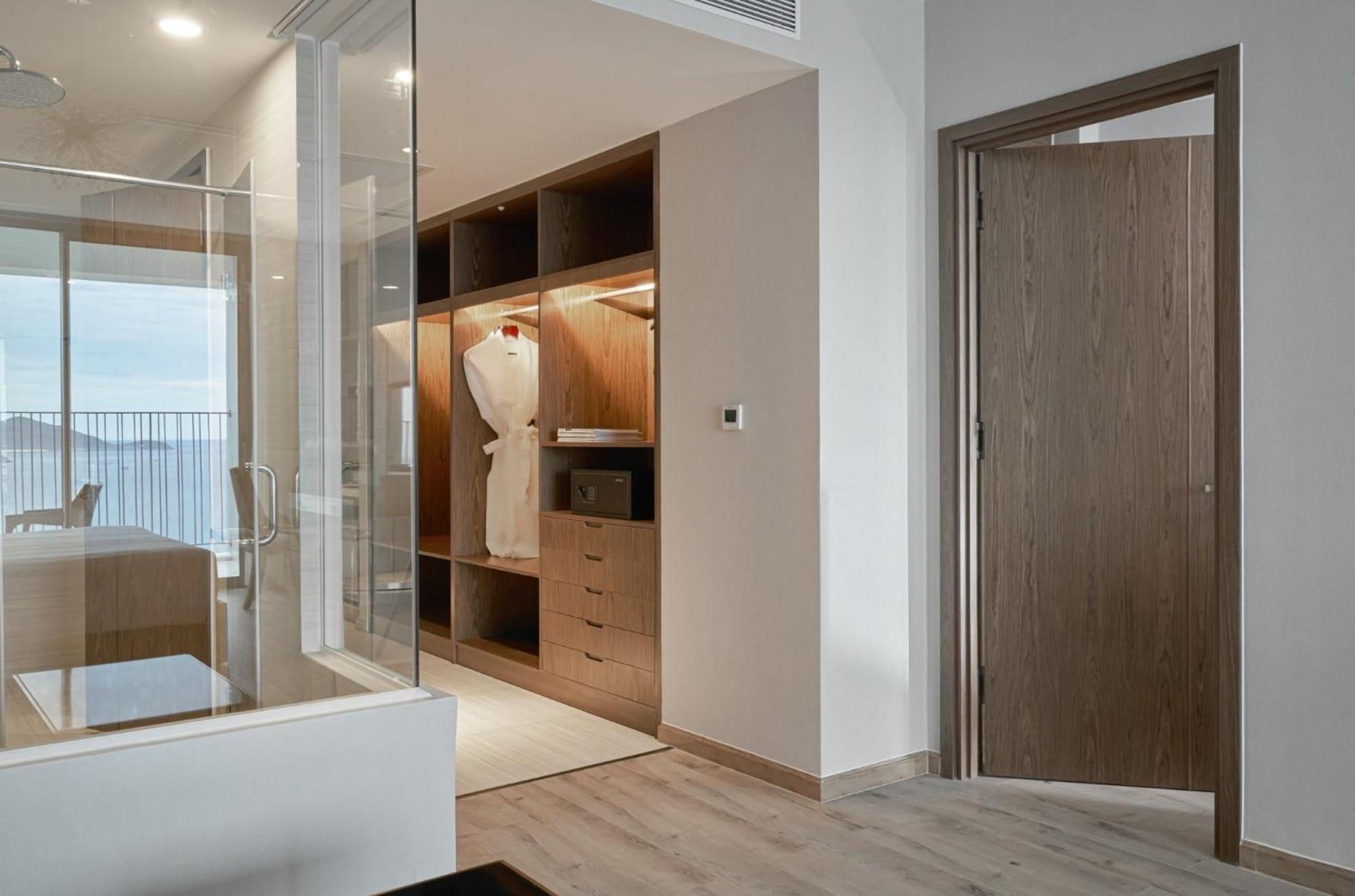 Panorama Oceanfront Suite 나트랑 외부 사진