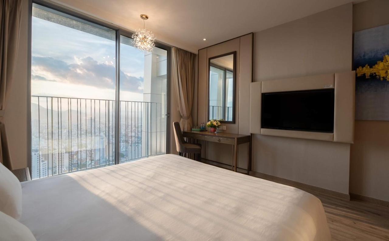Panorama Oceanfront Suite 나트랑 외부 사진
