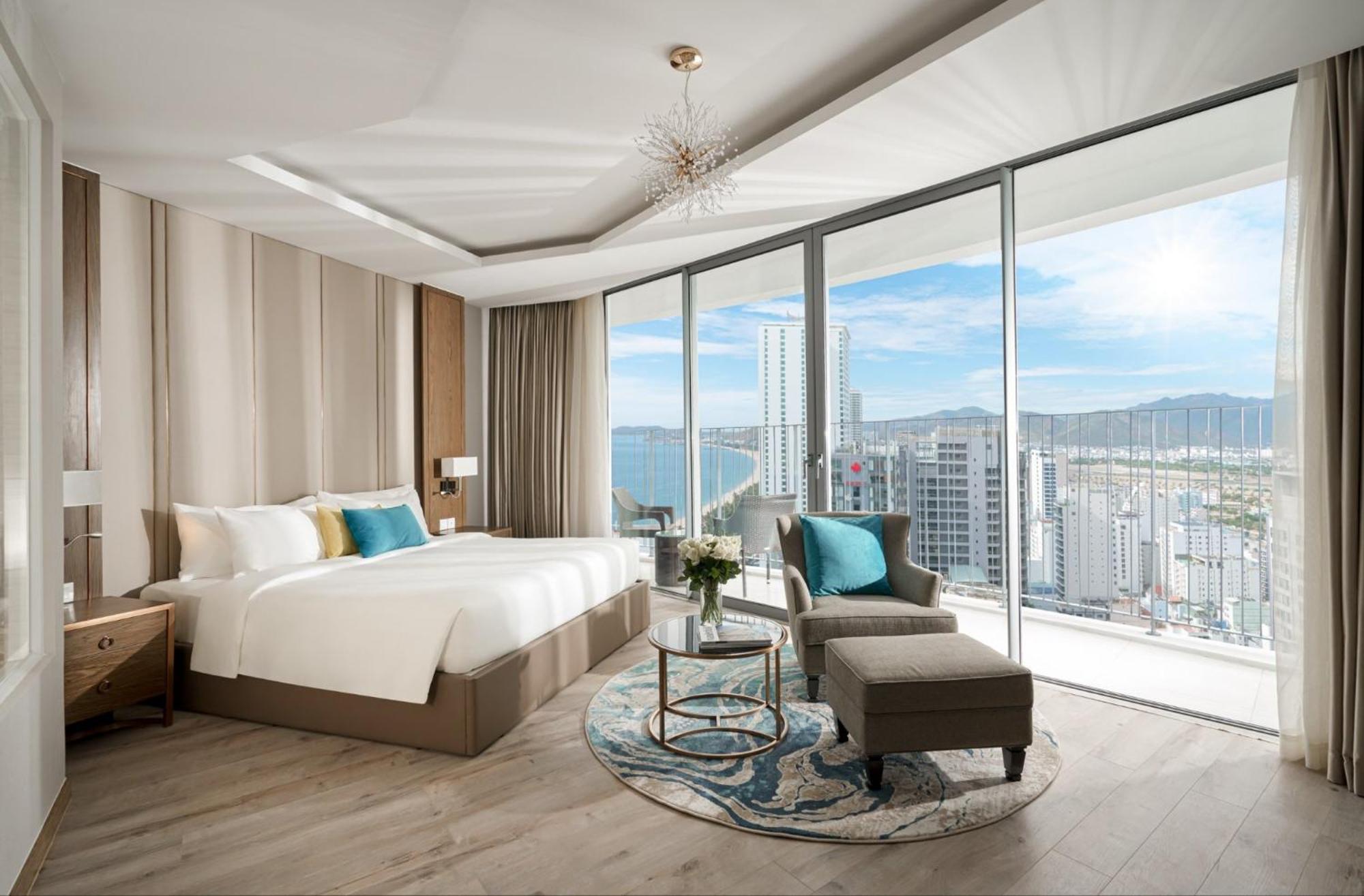 Panorama Oceanfront Suite 나트랑 외부 사진