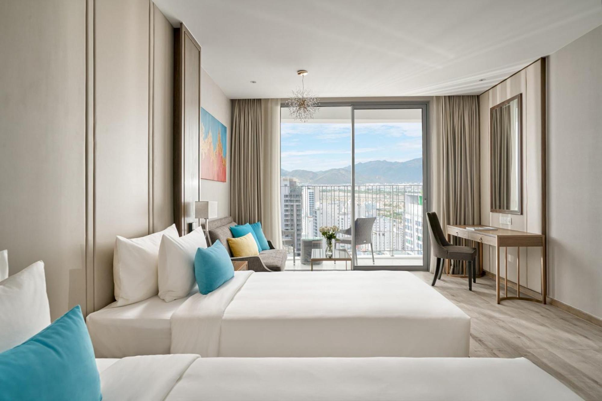 Panorama Oceanfront Suite 나트랑 외부 사진