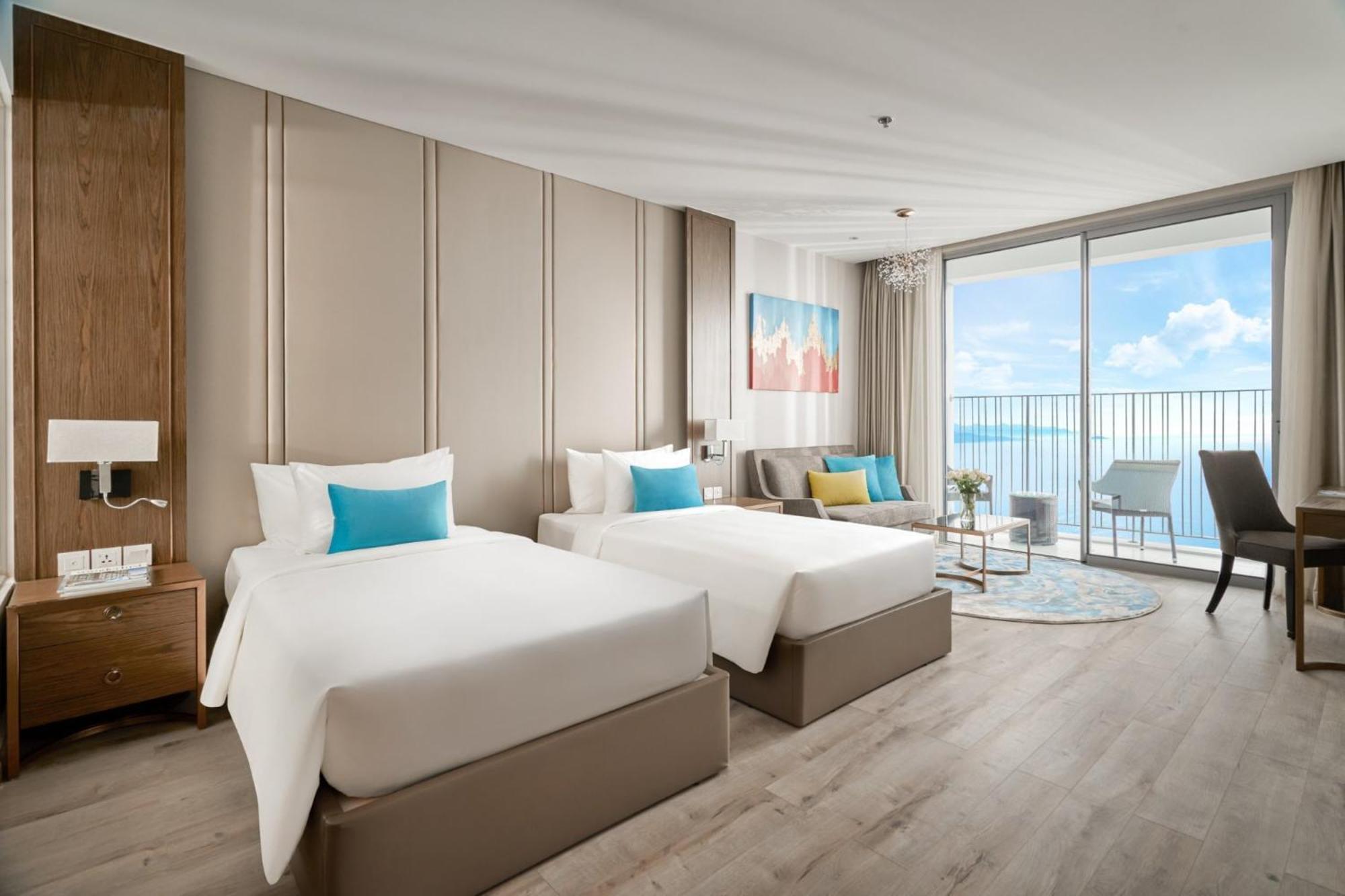 Panorama Oceanfront Suite 나트랑 외부 사진