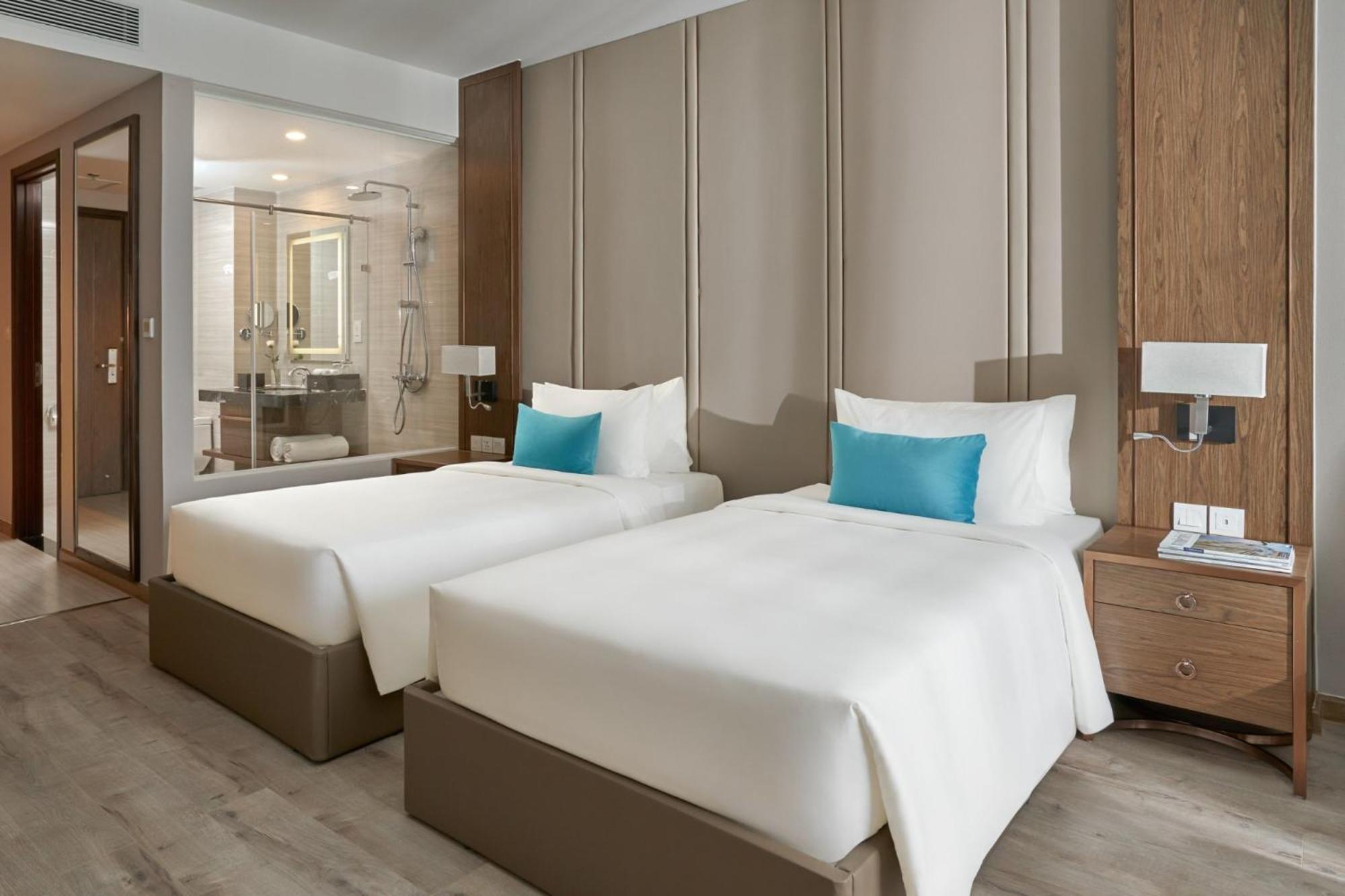 Panorama Oceanfront Suite 나트랑 외부 사진