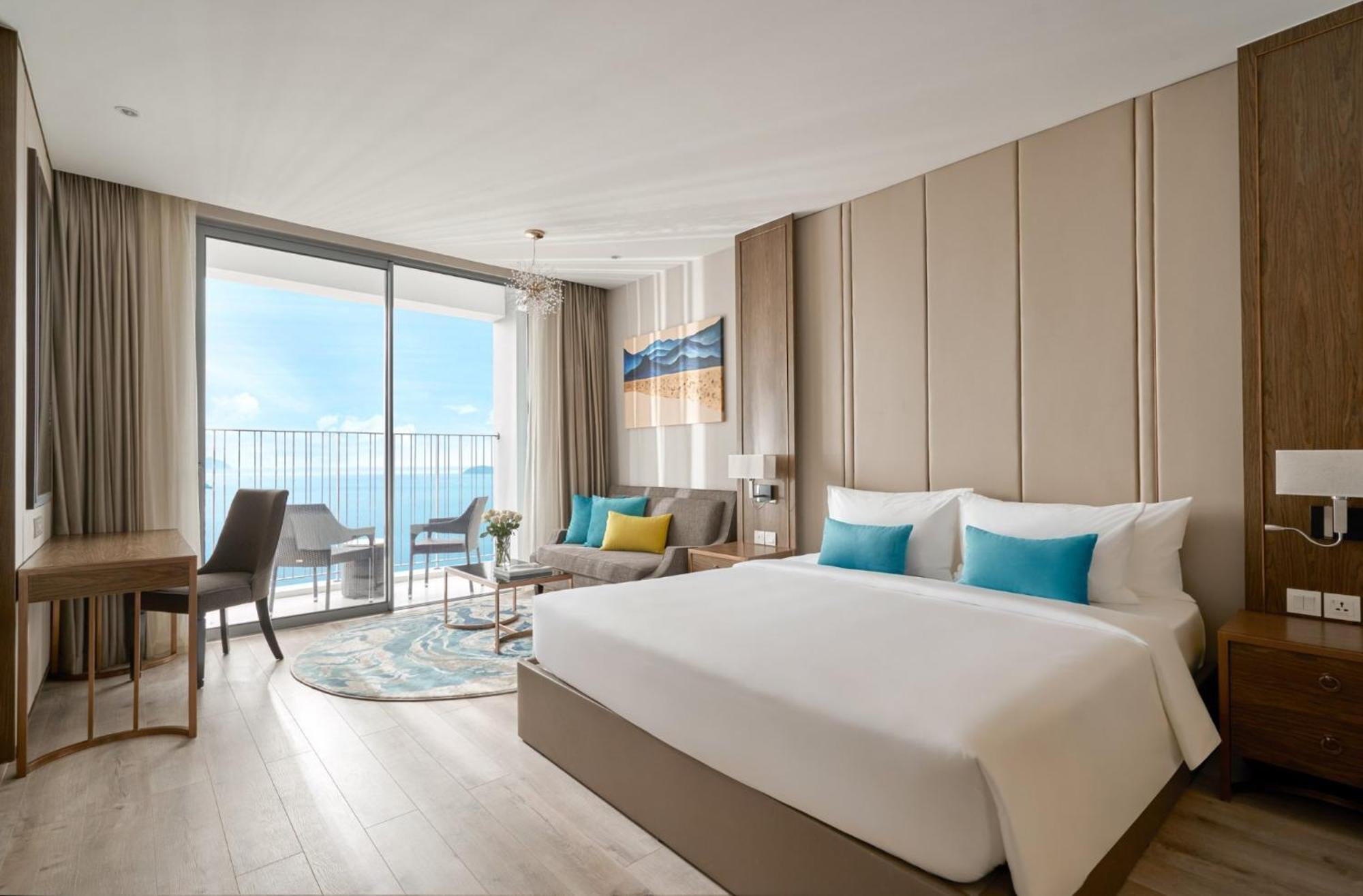 Panorama Oceanfront Suite 나트랑 외부 사진