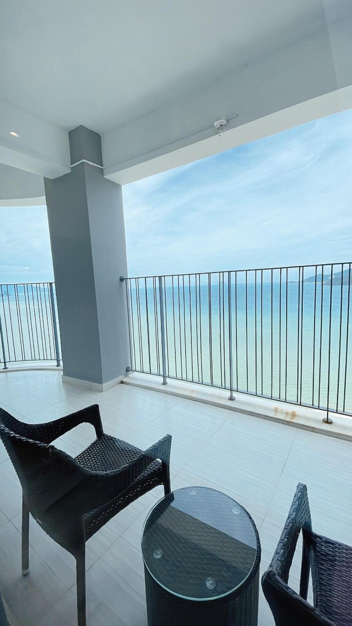 Panorama Oceanfront Suite 나트랑 외부 사진